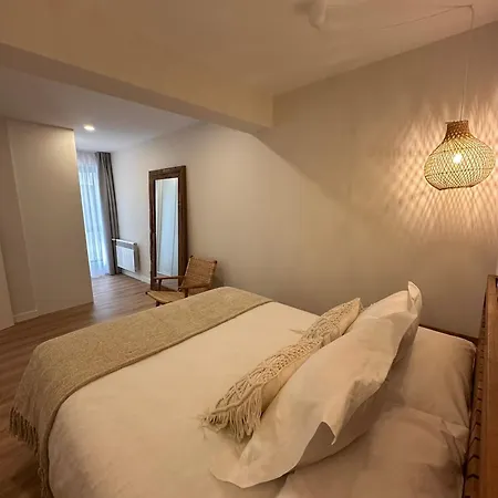 Outside Corner - Lavalle *