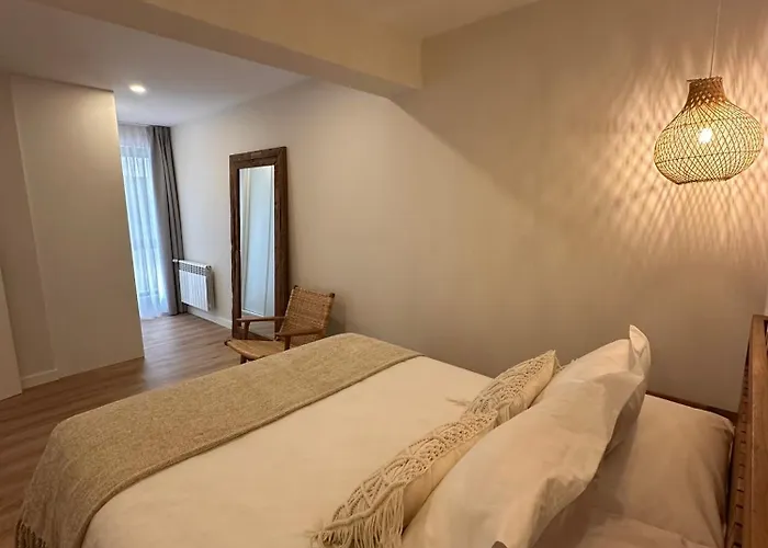 Outside Corner - Lavalle *